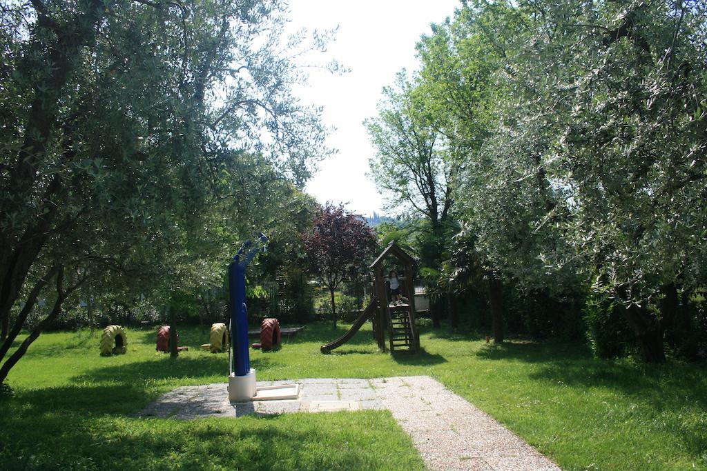 Residence Miralago Rooms & Apartments Manerba del Garda Exterior foto